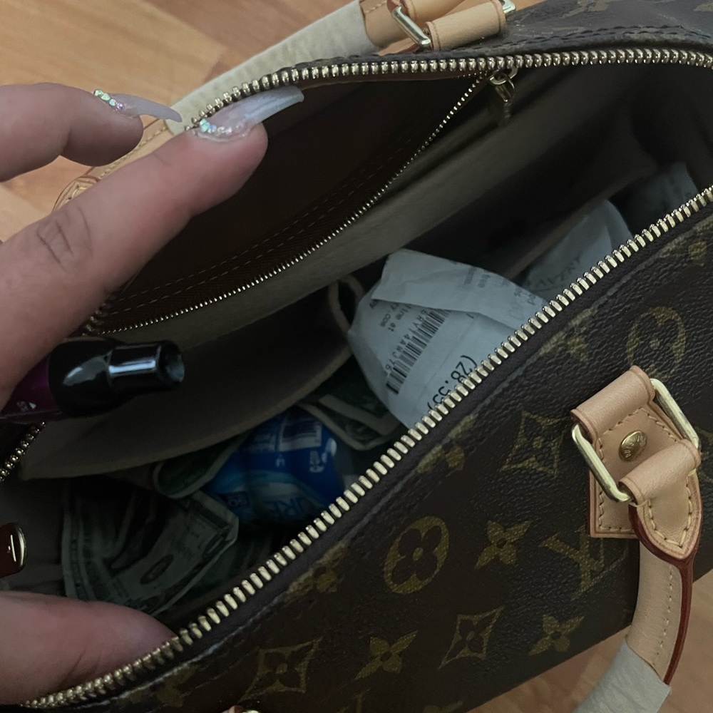 LV - Picture 5 of 11